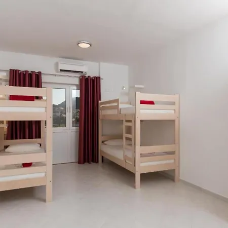 別荘 Free Bird - Bed In Four Bed Mixed 3 *