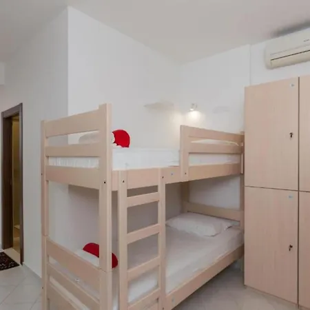 Free Bird - Bed In Four Bed Mixed 3