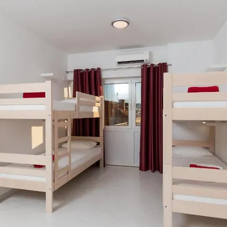 펜션 Free Bird - Bed In Four Bed Mixed 3 두브로브니크