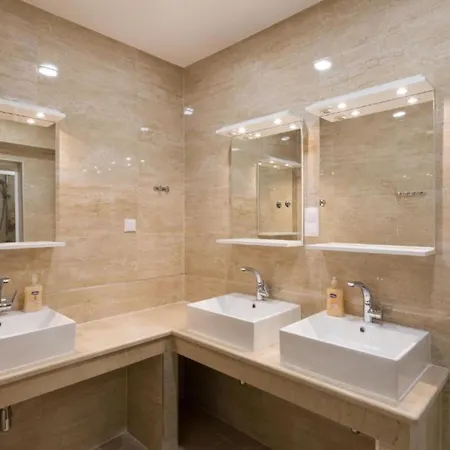 Free Bird - Bed In Four Bed Mixed 3 Сasa de vacaciones Dubrovnik